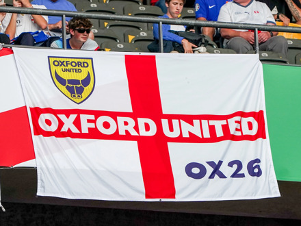 Oxford United vs Blackburn Rovers (Championship) (Vliegtuig)