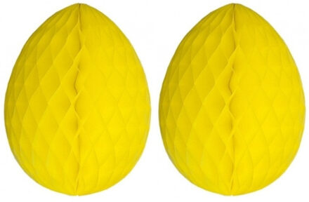 Paas decoratie ei van papier - 2x - geel - 30 cm - brandvertragend crepepapier - Pasen