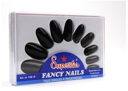 Pakketje met nagels in zwarte kleur