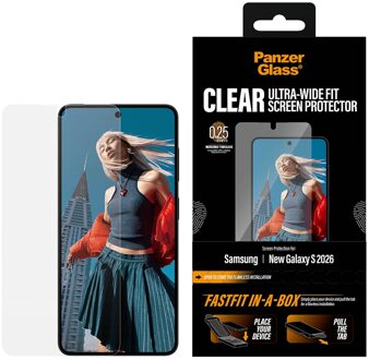 PanzerGlass Ultra Wide Fit FastFit in-a-box Screenprotector voor de Samsung Galaxy S26 Transparant