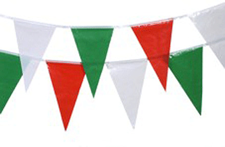Papstar Groen/rood/wit vlaggenlijntjes 4 m
