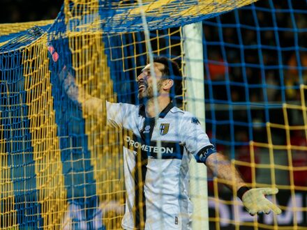 Parma vs AS Roma (Serie A) (Eigen vervoer)