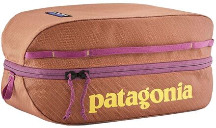 Patagonia Black Hole Cube 6L peach sherbet Oranje - H 17 x B 31 x D 11 cm