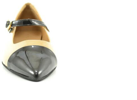 Pedro Miralles 28045 - maat 38 Bruin