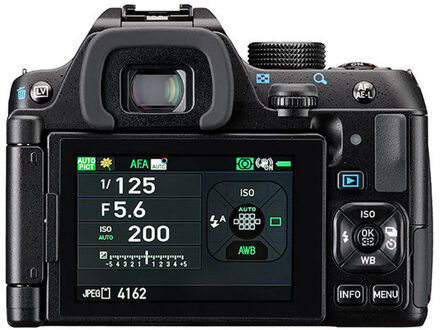 Pentax KF Black + 18-55 WR