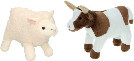 Pluche knuffel boerderijdieren set Koe en Schaap/lammetje van 22 cm