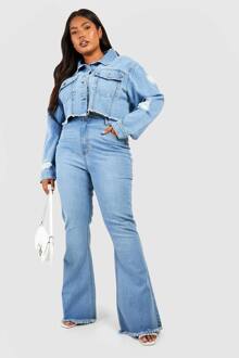 Plus-Size Billetvormer Stretch Denim Met Rafelige Zoom En Flared Pijpen, Acid Wash Light Blue - 50