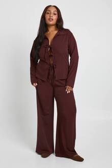 Plus Top Met Strikdetail Aan De Voorkant Met Lange Mouwen En Wijde Pijpen Broek Co-Ord, Chocolate - 50