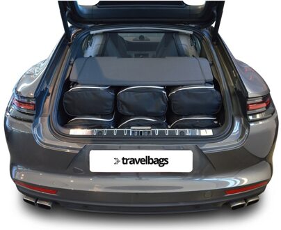 Porsche Panamera II Fastback (971) 2016-heden 5-deurs hatchback Zwart