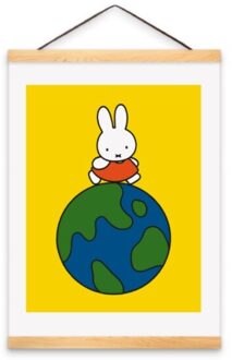 Poster A3 nijntje around the world inclusief posterhanger Geel