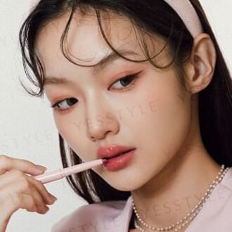 Pouty Long Lasting Lip Liner Caramel Coco