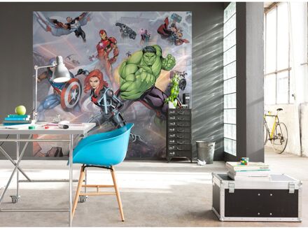 Praxis Fotobehang - Avengers Street Revenge 300x280cm - Vliesbehang Multikleur