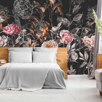 Praxis Fotobehang Grote Bloemen - Zwart - Roze - Vergrijsd Oranje - Zalm - Grijs - Taupe - 3,40m X 318cm