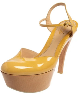 Pre-owned Leather sandals Gucci Vintage , Yellow , Dames - 38 1/2 EU