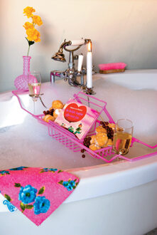 Present Time Alles in bad doen Caddy