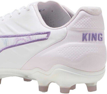 PUMA Dames/Dames King Pro Brilliance Kunstgras Voetbalschoenen (Wit) - EU 40.5 / UK 7