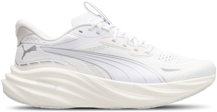 PUMA Magnify Nitro 3 Sneakers Heren - Wit - Maat 43 - Mesh/Synthetisch White