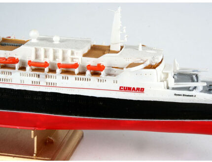 Queen Elizabeth 2 - 05806 - Modelbouw