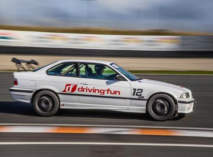 Race- of taxi-ervaring in een BMW E36 325i bij Driving-Fun