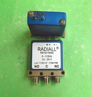 Radiall R570315000 3 Ghz 24 V Sma Rf Coaxiale Magnetron Enkelpolige Double-Throw Schakelaar