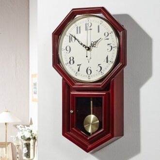 Radiogestuurde wandklok met slingeruurwerk ’Regulateur’