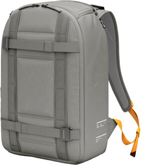 Ramverk 21L Backpack Sand Grey