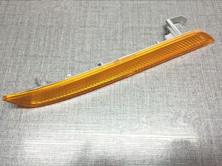 Rechtervoorkant geel Marker Reflector voor BMW X5 E70 X6 E71 2007 63147187088