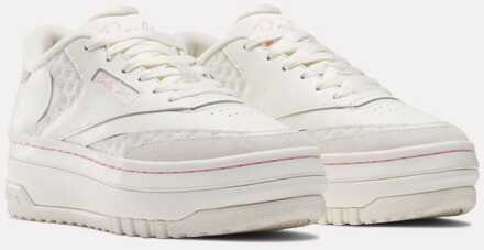 Reebok X Barbie Club C Damestrainers in wit-roze - maat EU 39/ UK 6