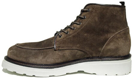 Rehab Wallace Bruin - 45