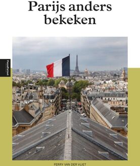 Reisgids PassePartout Parijs anders bekeken | Edicola