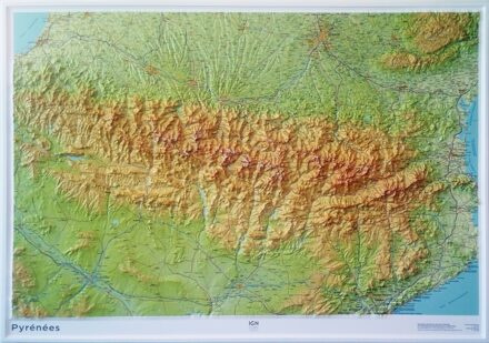 Reliëfkaart Pyreneeën met voelbaar 3D reliëf | 113 x 80 cm (9782758534662) | IGN - Institut Géographique National