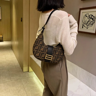 Retro Vintage Small Half Moon Women Bag Hot Sale Casual Nylon Shoulder Crossbody Bags Female Classic Messenger Handbag with Lock