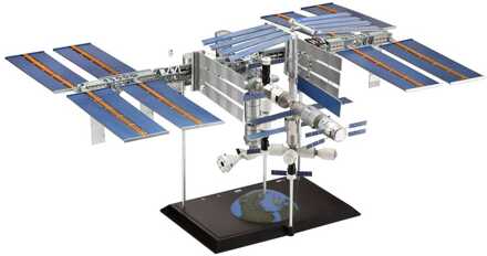 Revell International Space Station ISS Model Kit 1/144 25th Anniversary Platinum Edition 74 cm