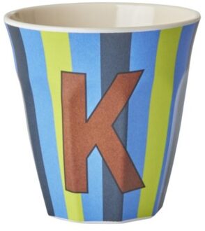 Rice melamine beker medium gestreept letter k, blauw
