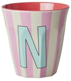 Rice melamine beker medium gestreept letter n, roze