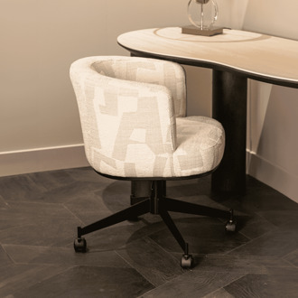 Richmond Interiors Richmond Draaibare Eetkamerstoel 'Rochenne' Op wielen, kleur Beige