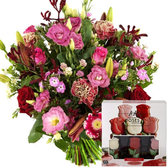 Romantisch boeket rozen chocolade