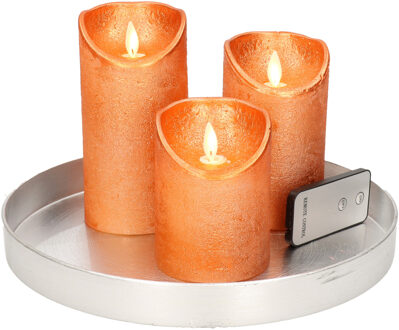 Ronde kaarsenplateau zilver van kunststof D27 cm met 3 koperen LED-kaarsen 10/12,5/15 cm