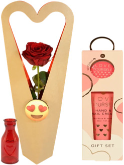 Roos in sierlijke doos + Handcreme