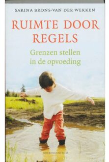 Ruimte door regels - Boek S. Brons-van der Wekken (9023922697)