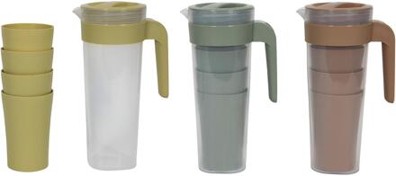 Schenkkan kunststof 1,4L met 4 bekers verschillende