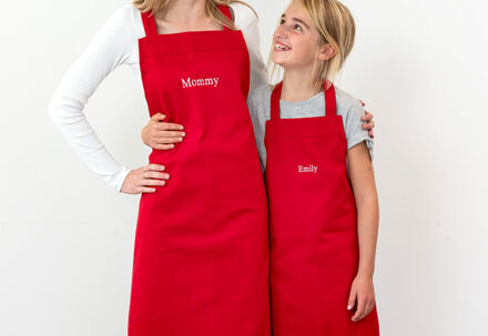 Schortenset met borduring voor Volwassenen en Kinderen - Rood