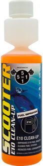 Scooter benzine reiniger E10 clean-up 5 in