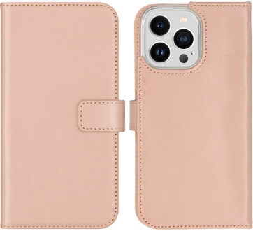 Selencia Echt Leren Bookcase voor de Apple iPhone 14 Pro Max - Dusty Pink Lichtroze