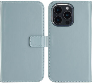Selencia Echt Leren Bookcase voor de Apple iPhone 16 Pro - Air Blue Lichtblauw