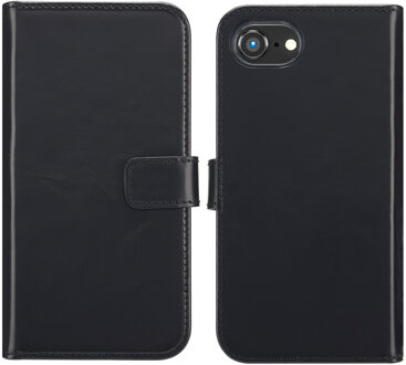 Selencia Echt Leren Bookcase voor de Apple iPhone 17e / 16e - Zwart