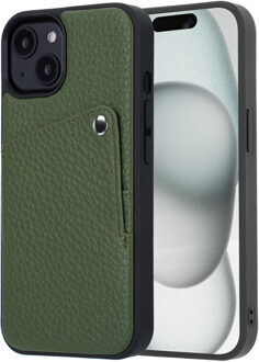 Selencia Riva Backcover met Pashouder voor de Apple iPhone 15 - Sage Green Groen