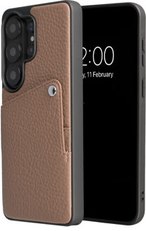 Selencia Riva Backcover met Pashouder voor de Samsung Galaxy S26 Ultra - Mocha Brown Bruin