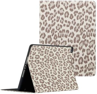 Selencia Sabi Bookcase met panterprint voor de Apple iPad 9 (2021) 10.2 inch / iPad 8 (2020) 10.2 inch / iPad 7 (2019) 10.2 inch - Soft Ivory Beige
