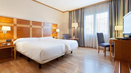 Senator Parque Central Hotel